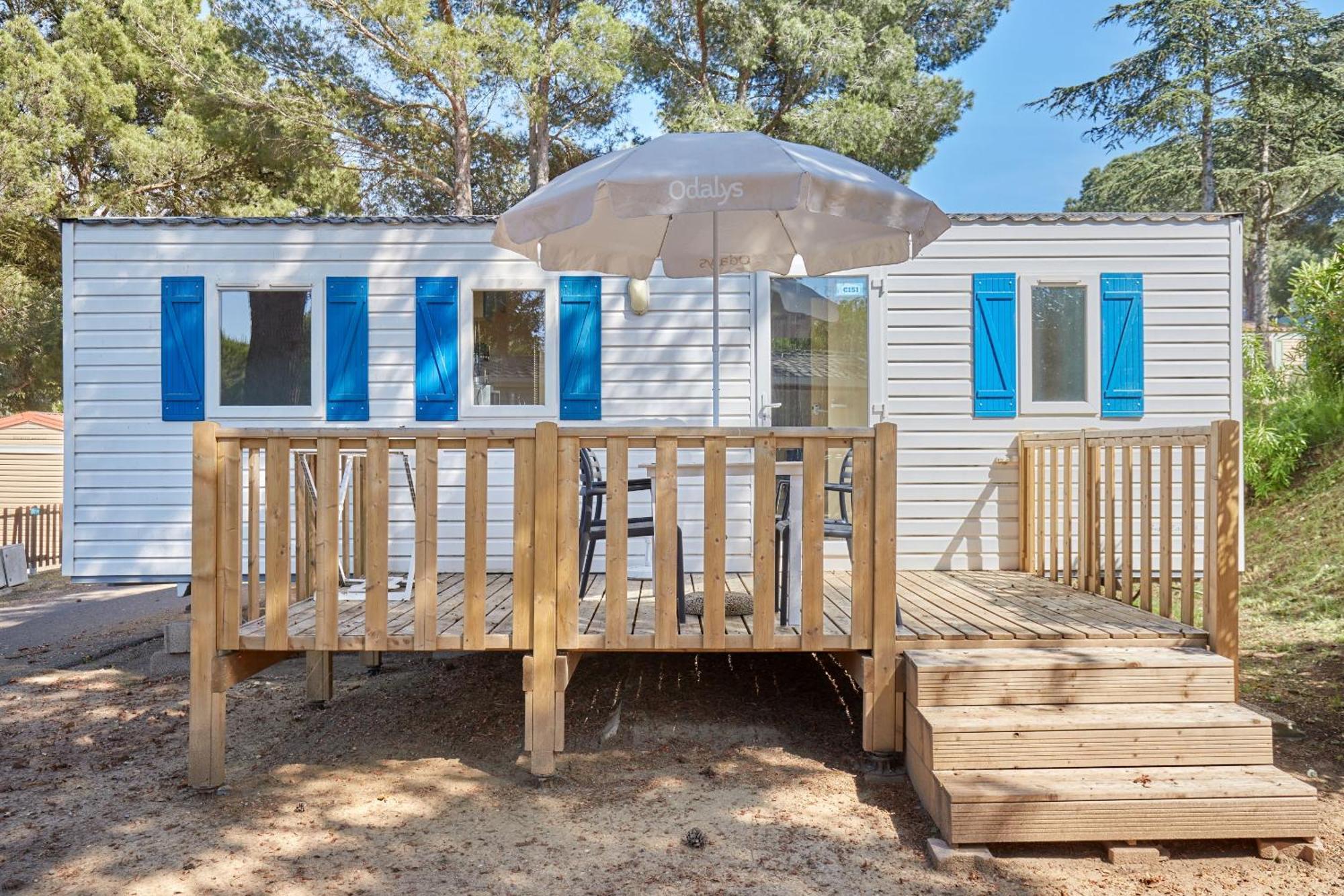 Domaine Residentiel De Plein Air Odalys La Pinede 아그 외부 사진