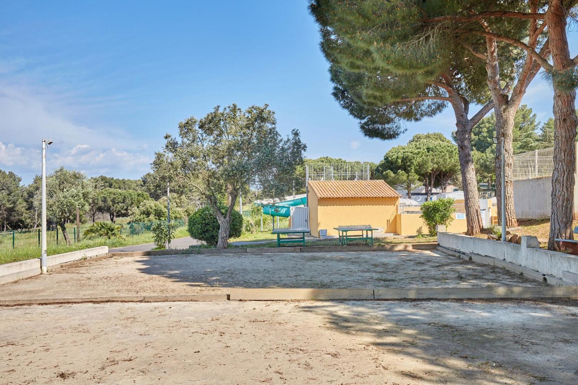 Domaine Residentiel De Plein Air Odalys La Pinede 아그 외부 사진